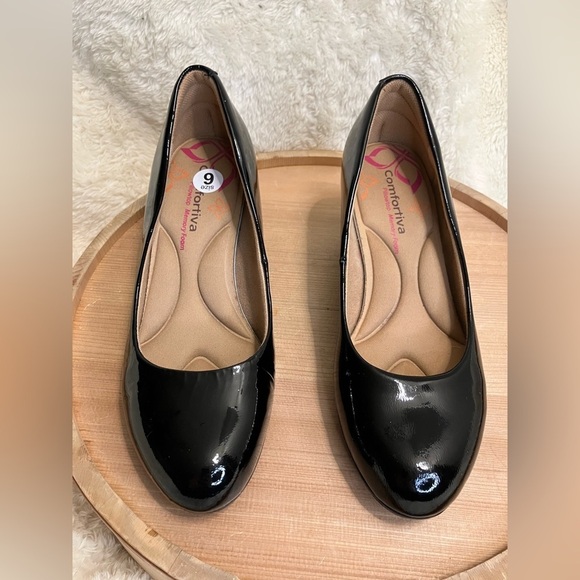 EUC Comfortiva Amora Black Patent Leather Heels Pumps Shiny Glossy Size 6W - Picture 2 of 9